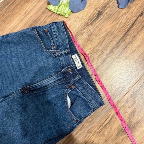 Abercrombie & Fitch High Rise Dark Wash Wide Leg Jean - Short/Petite Length NWOT - Picture 8 of 9
